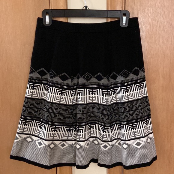 Tristan Flare Patterned Skirt - Picture 2 of 4